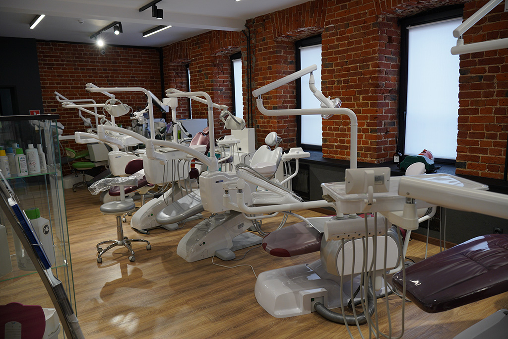 Демонстрационный зал стоматологического оборудования и стоматологических установок в Москве_7.jpg