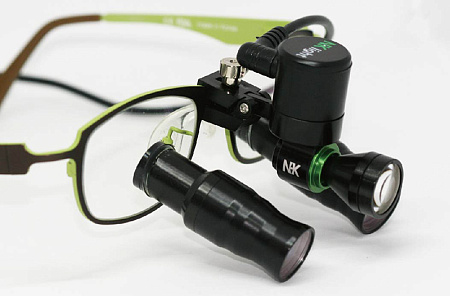 NK Vision K-wire light – осветитель для бинокуляров